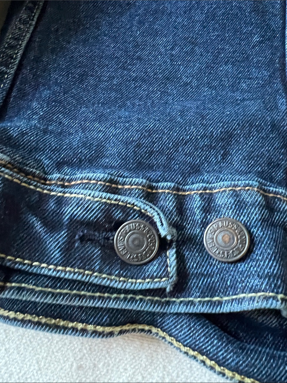 Levi's Indigo Blue Denim Trucker Jacket - Picture 11 of 13